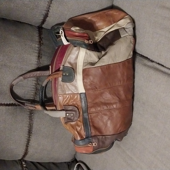 Source Unknown Handbags - Vintage leather duffle bag